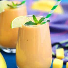 Image of mango smoothie with lime.