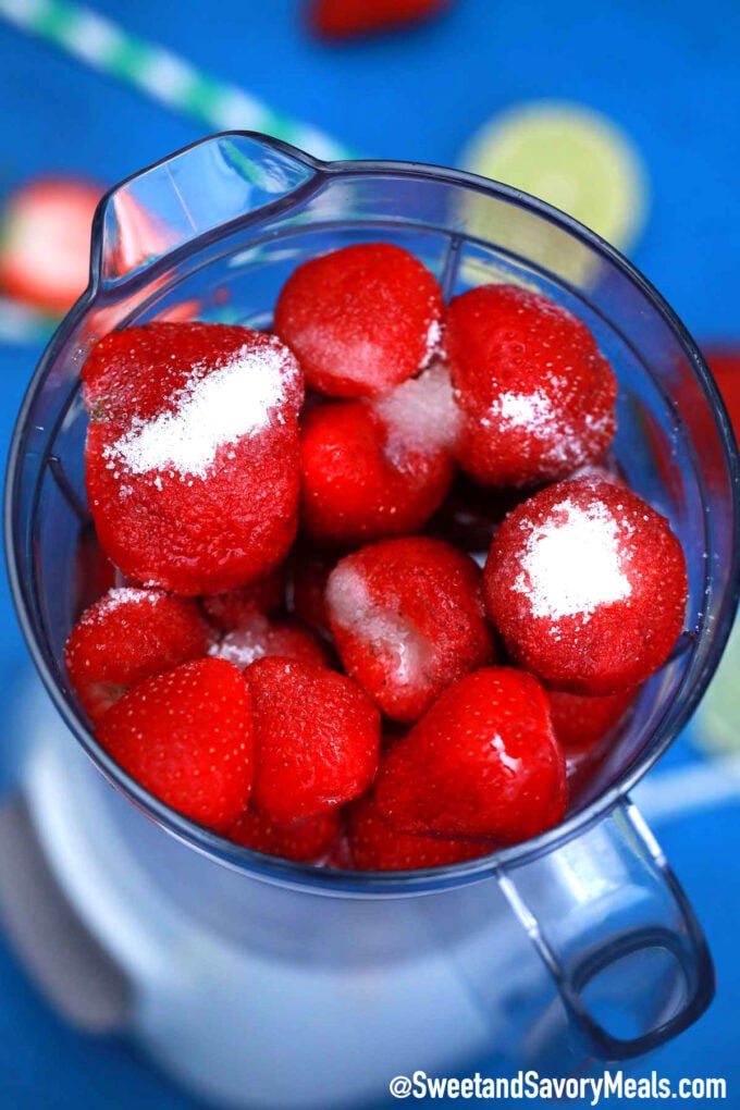 Image of how to make frozen strawberry daiquiri.
