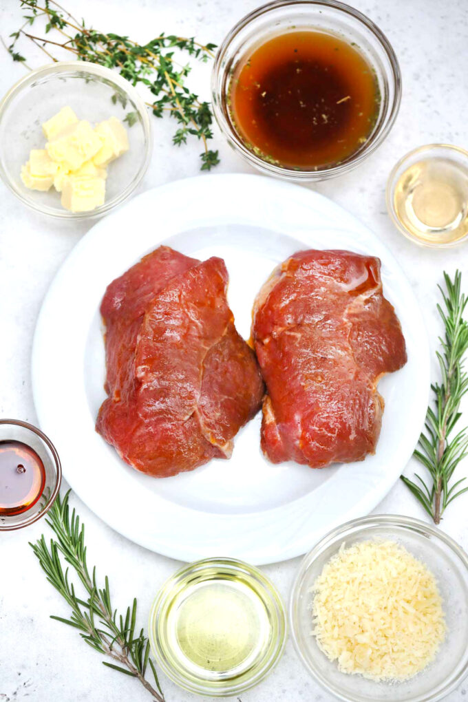 Image of pan seared steak ingredients.