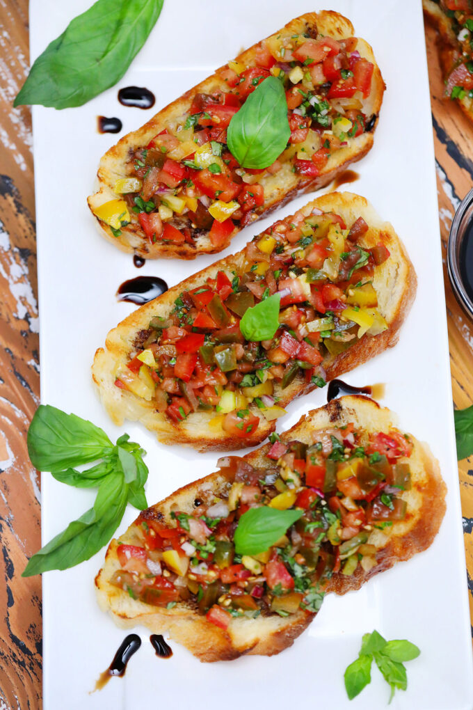 Picture of tomato bruschetta slices.