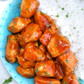 Image of bourbon chicken with rice.