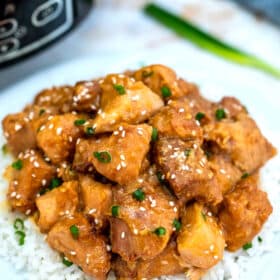 Image of slow cooker sesame chicken.