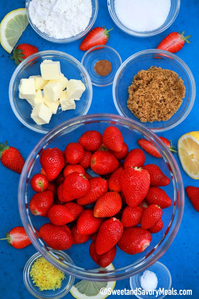 Picture of strawberry crisp ingredients.