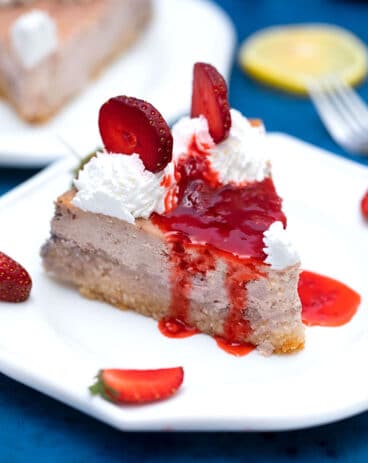 Low-Carb Keto Strawberry Cheesecake