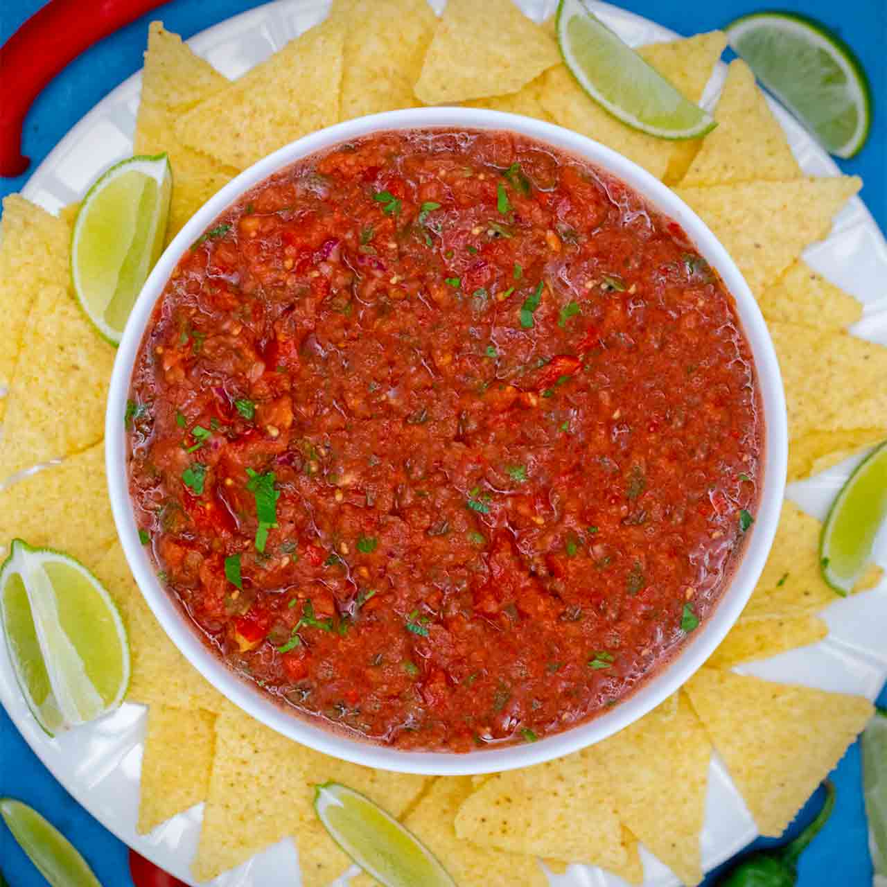 Homemade Salsa Recipe [Video] - Sweet and Savory Meals
