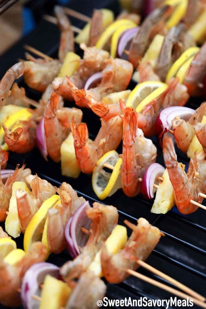 Shrimp kebabs on the grill.