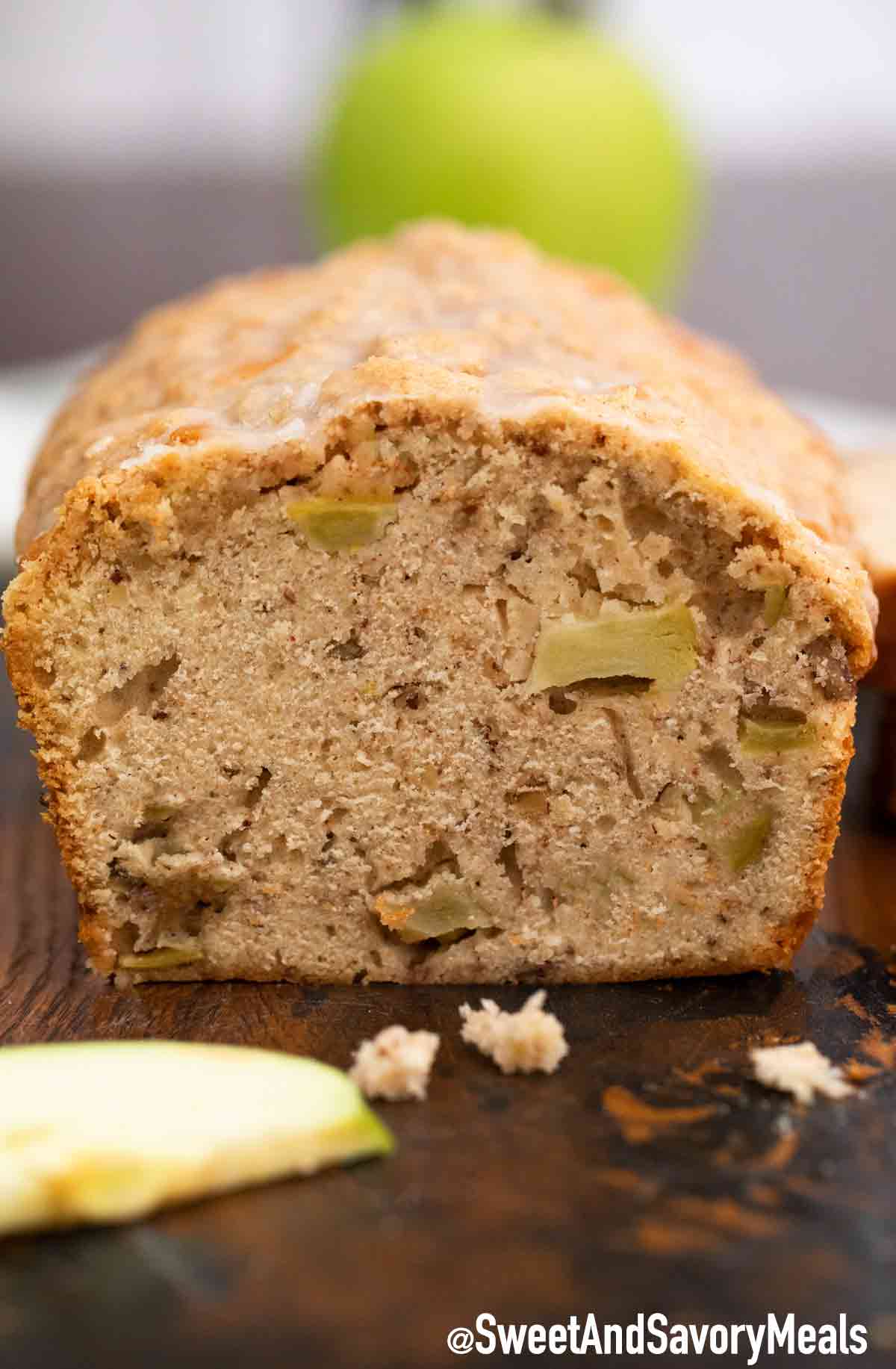 Easy Homemade Apple Bread Recipe Sweet and Savory Meals