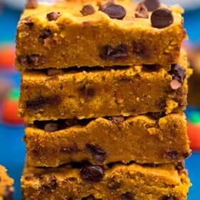 Chocolate chip pumpkin bars