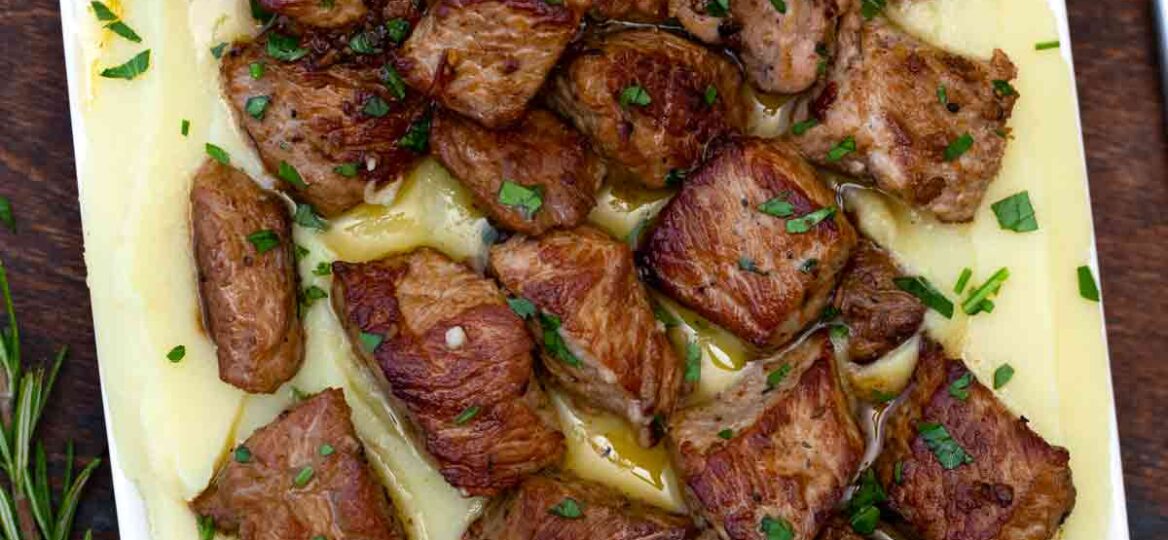 garlic butter steak bites with mashed potatoes