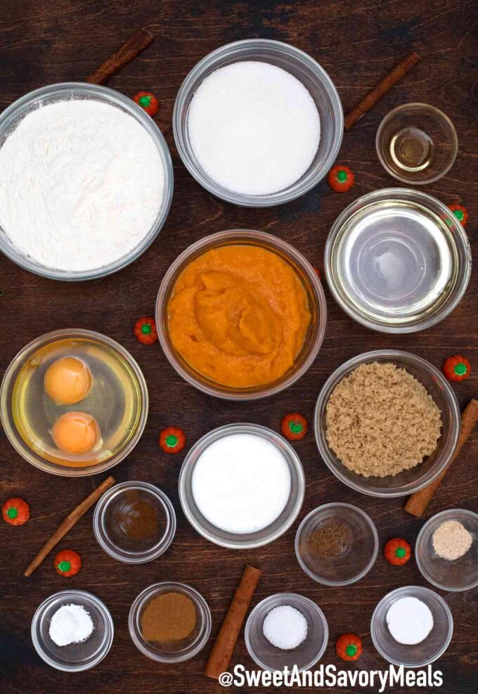 Homemade pumpkin bread ingredients