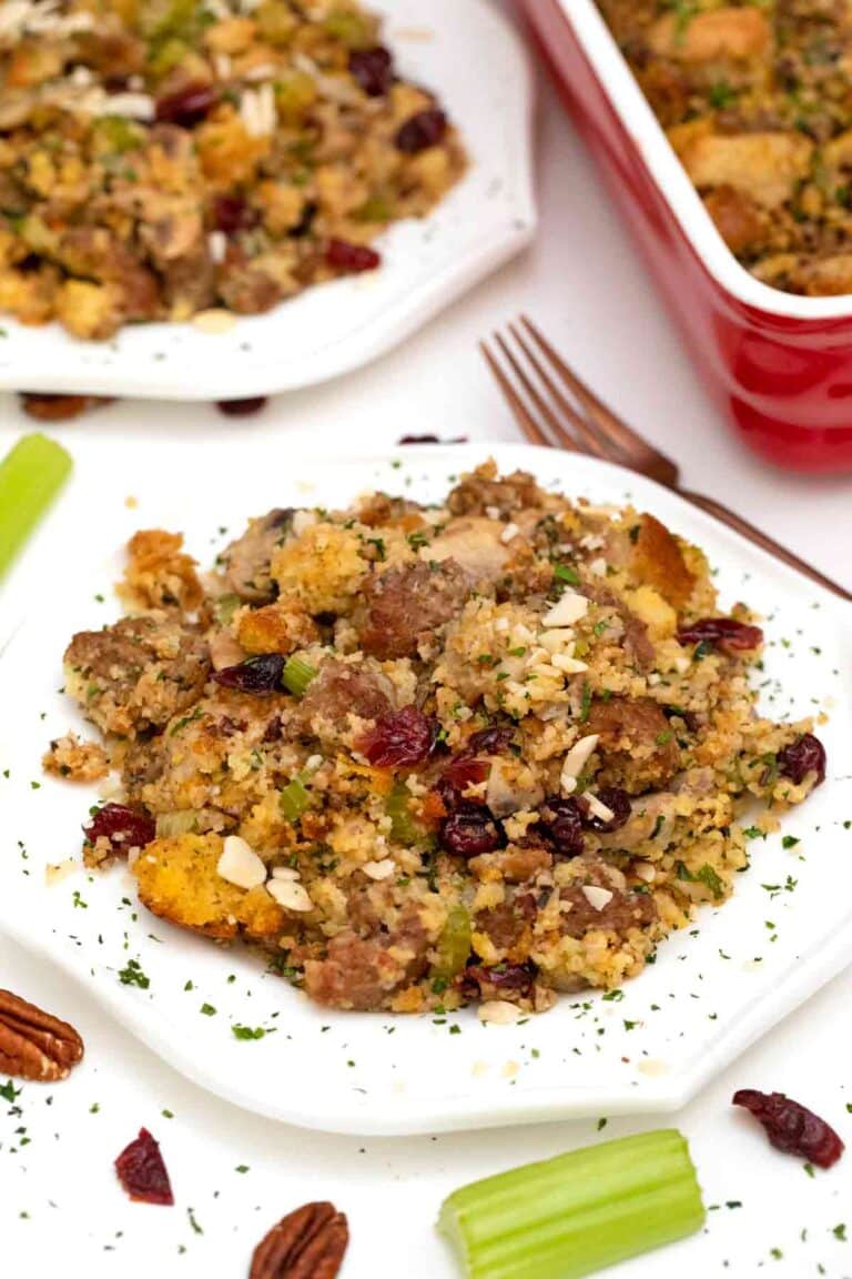 Southern Cornbread Dressing [Video] - Sweet and Savory Meals