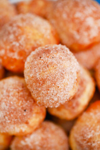 Homemade brown sugar cinnamon pumpkin pretzel bites.