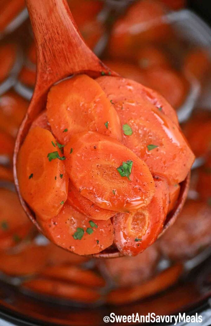 Crockpot Glazed Carrots Recipe - Evolving Table