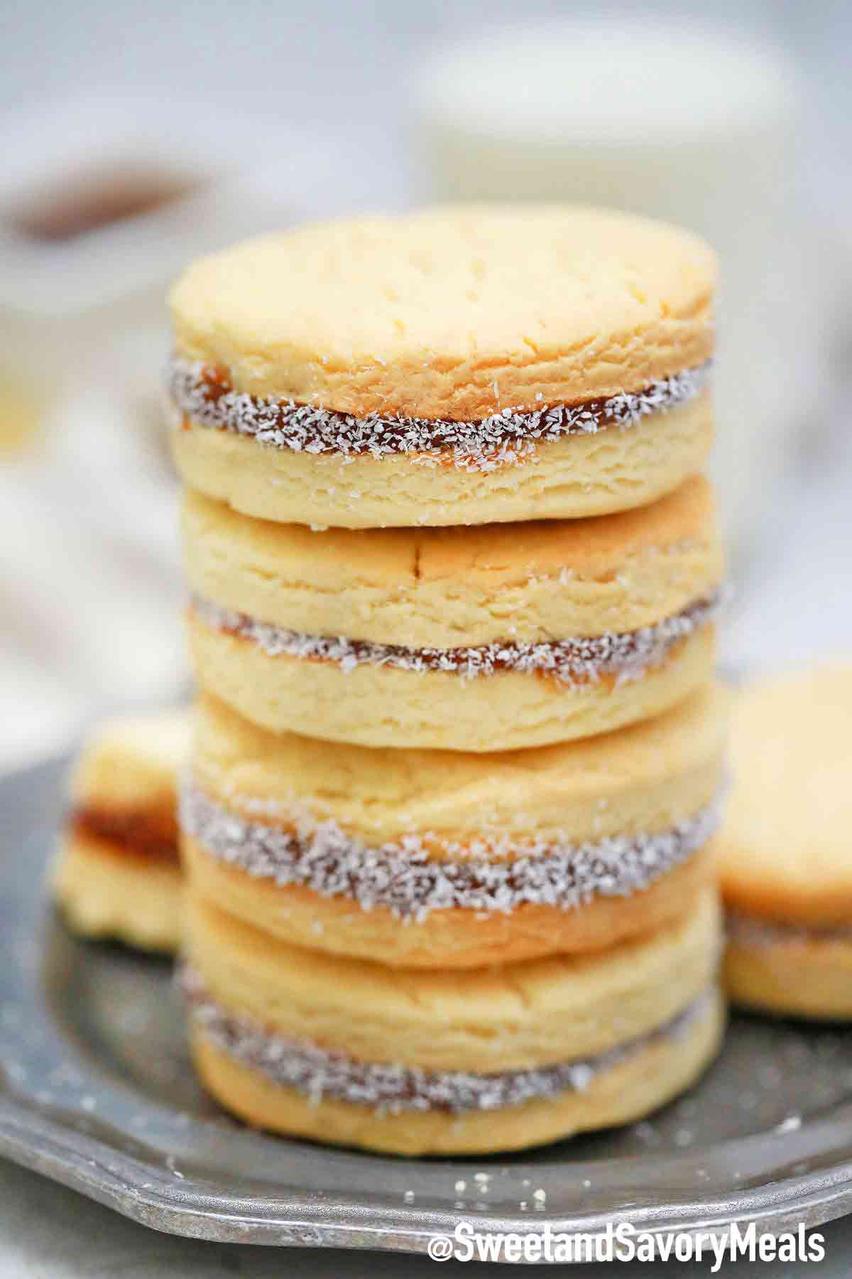 Alfajores Recipe [Video] - Sweet and Savory Meals
