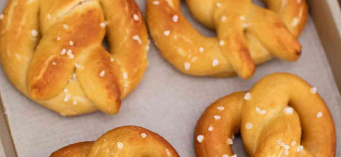 baked soft pretzels with sea salt