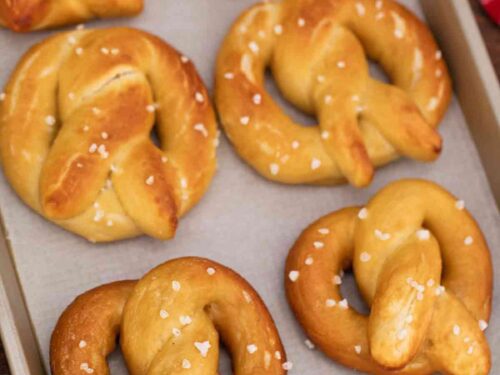 Buttery Soft Pretzels, RECIPE:   How to make Better than Mall Pretzels. These are soft, buttery, fluffy!  How to make the best