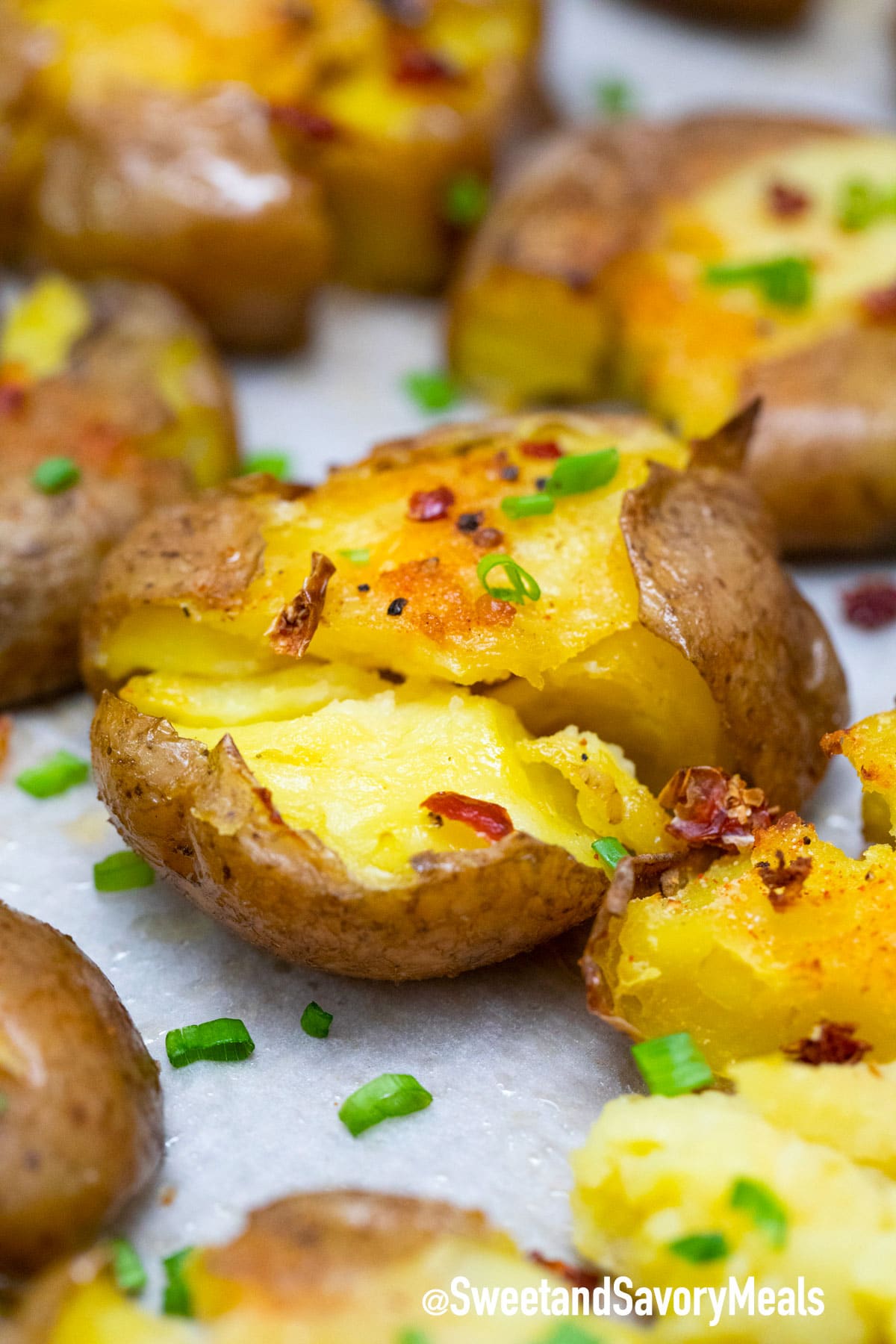 Crispy Smashed Potatoes - Roasted Smashed Potatoes