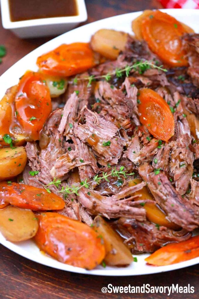 slow cooker red wine pot roast with veggies