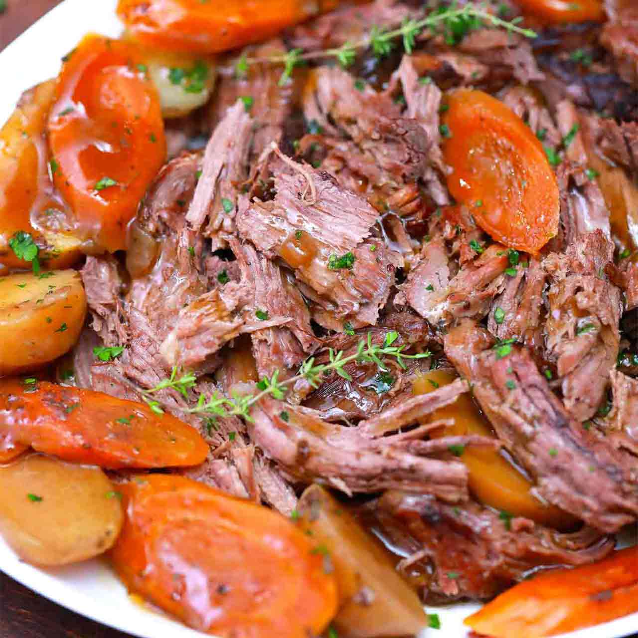 Cooker Red Wine Roast - Sweet and Savory Meals