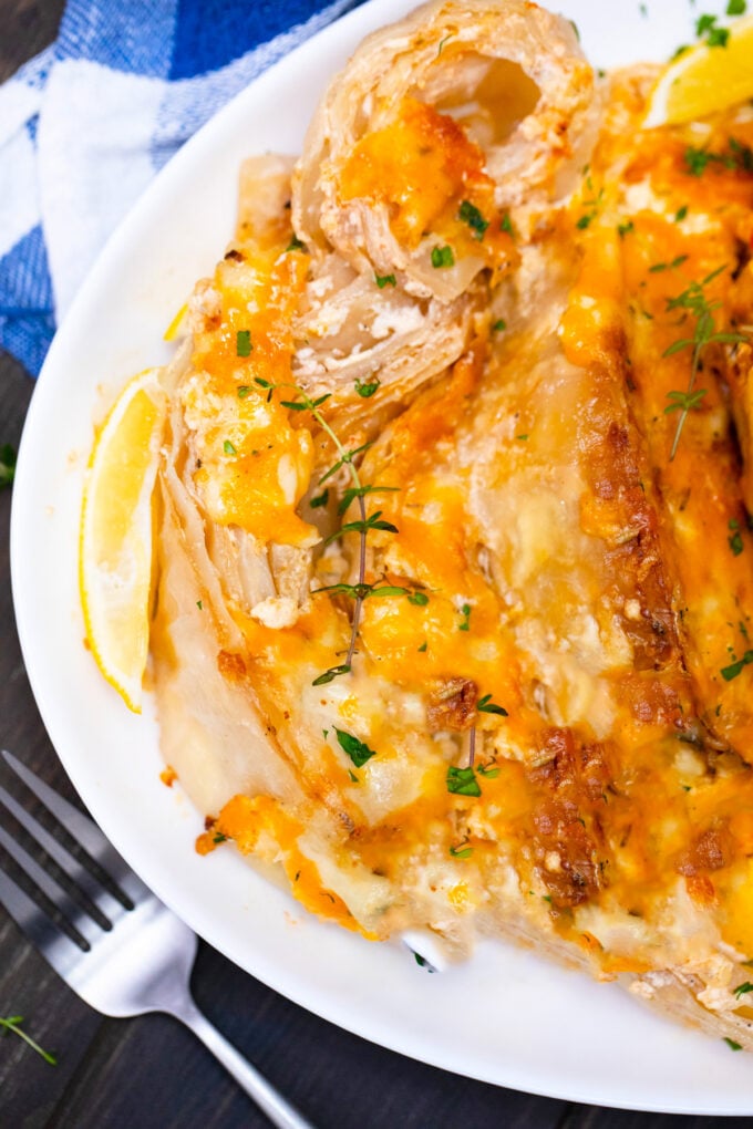 Cheesy cabbage gratin with three types of cheese.