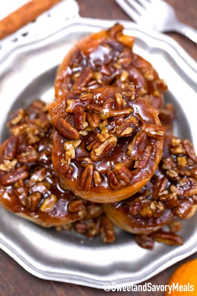 sticky buns