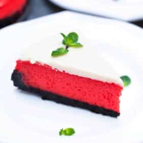 red velvet cheesecake