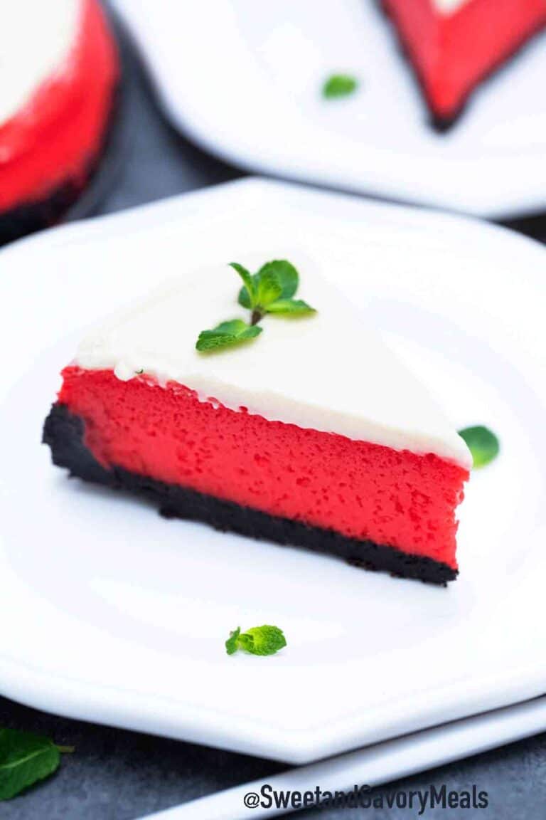 red velvet cheesecake