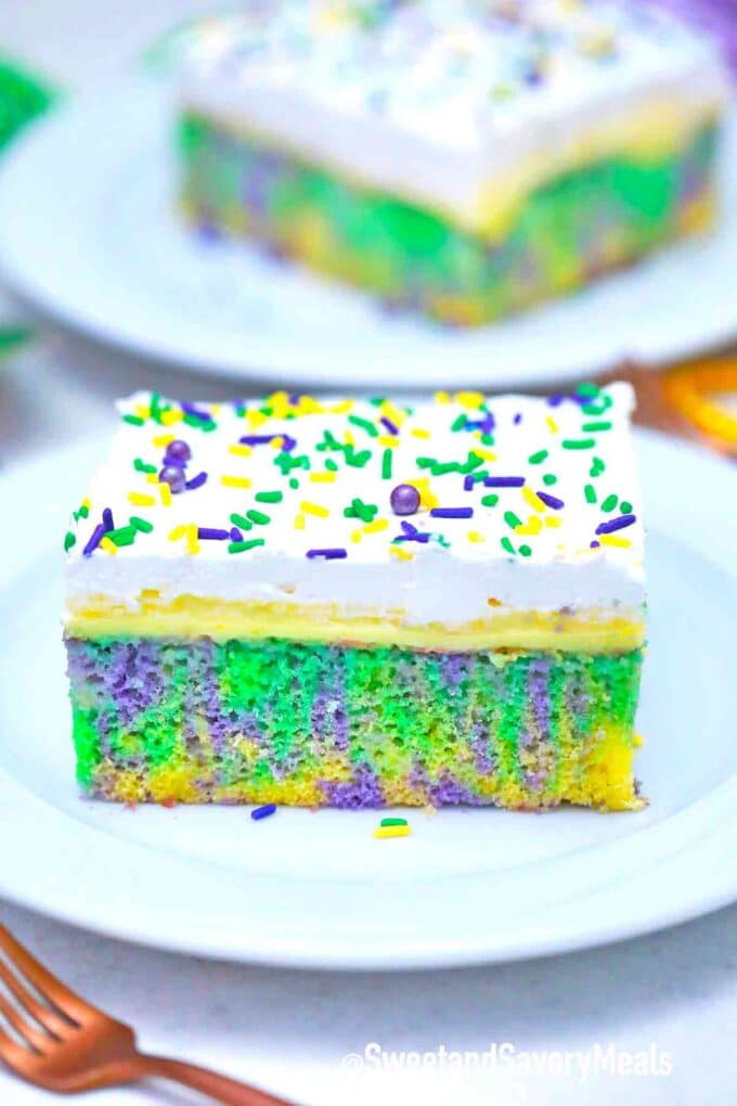 king cake poke cake