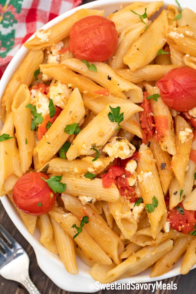 instant pot feta pasta on a plate