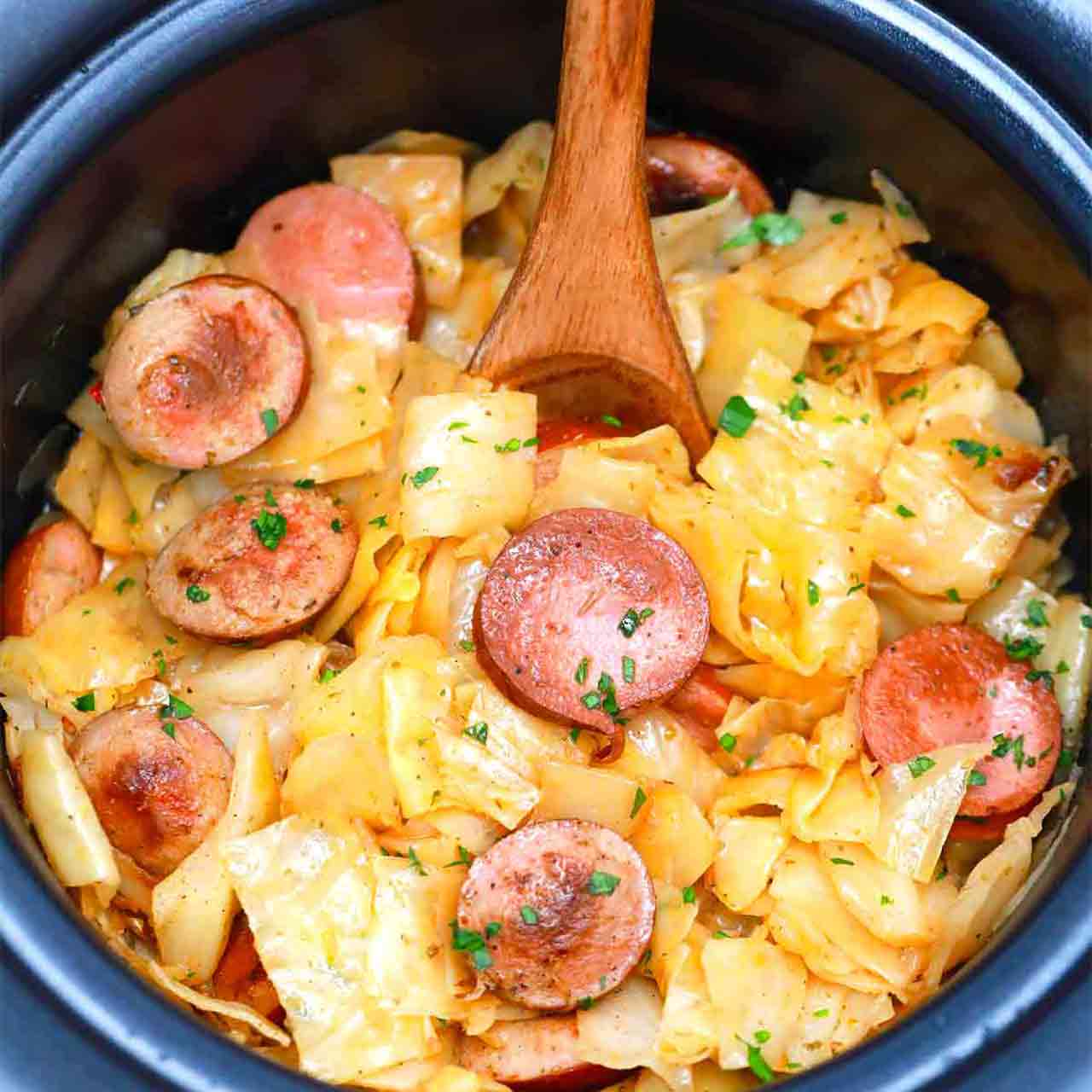 Slow Cooker Cabbage and Sausage [Video] - S&SM