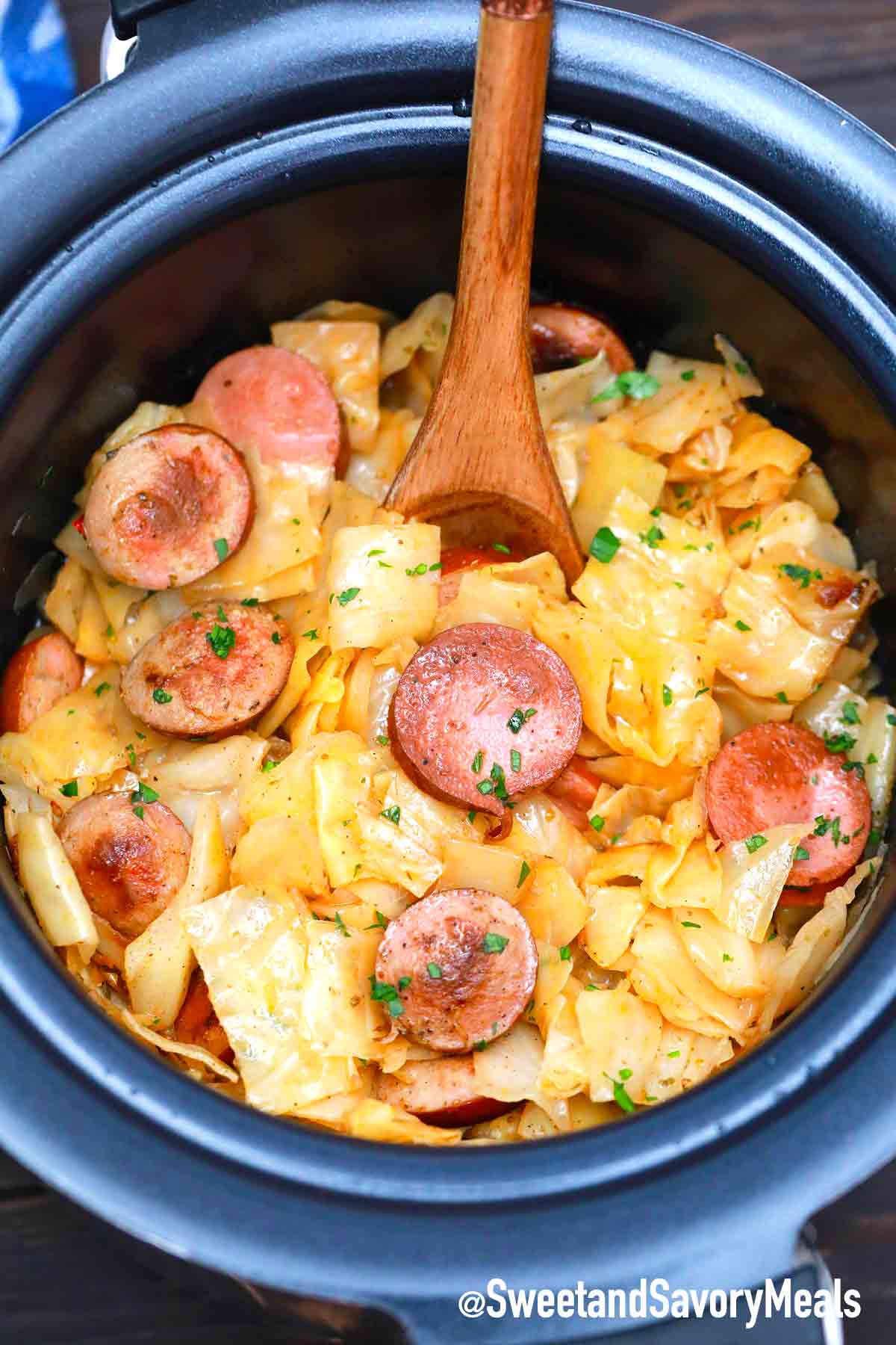 Slow Cooker Cabbage and Sausage [Video] - S&SM