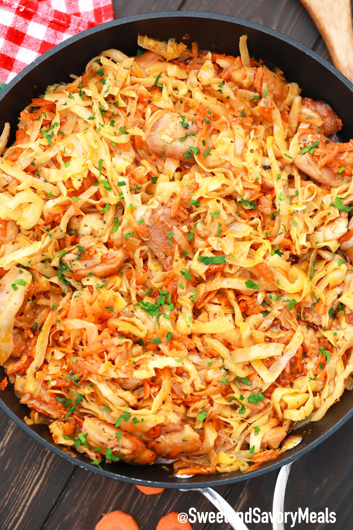 Chicken and Cabbage Stir Fry [Video] Sweet and Savory Meals