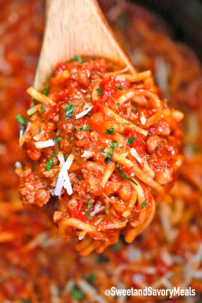slow cooker spaghetti casserole