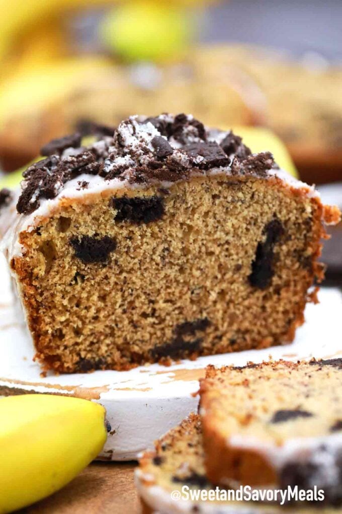 Oreo banana bread loaf sliced