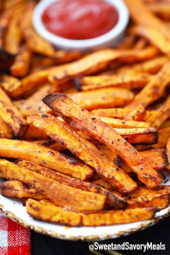 air fryer sweet potato fries on a plate