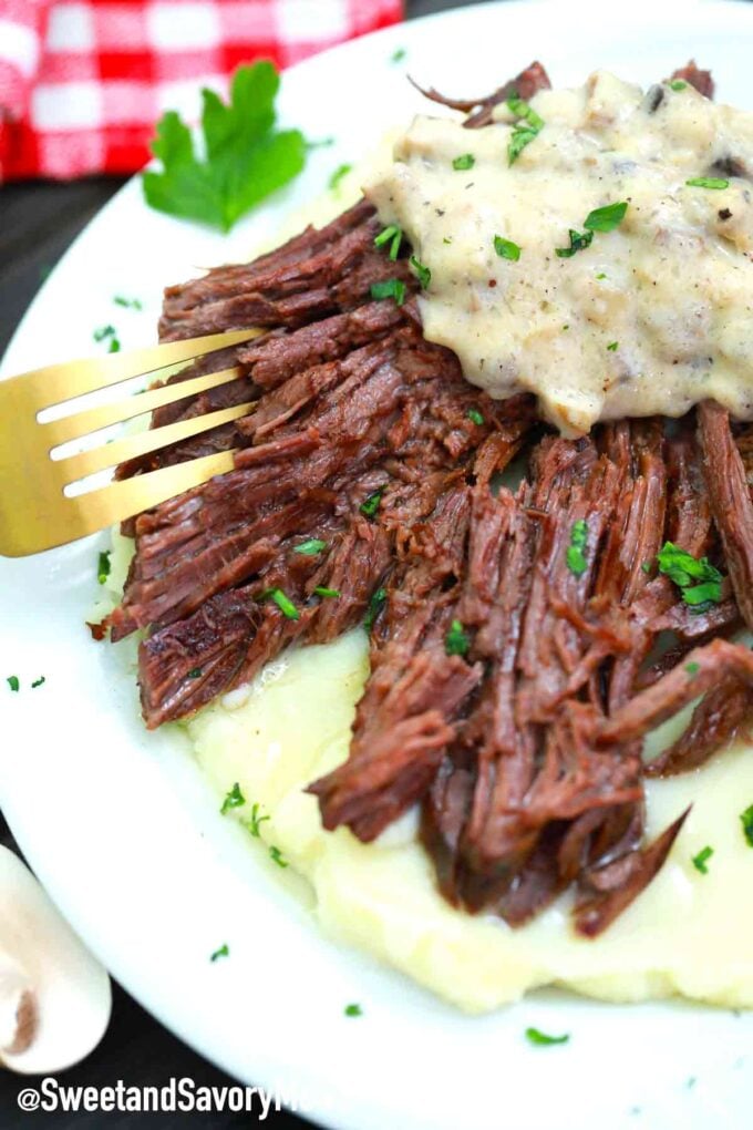 Swedish pot roast with mashed potatoes