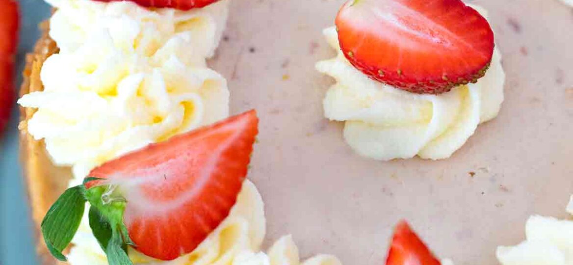 instant pot strawberry cheesecake