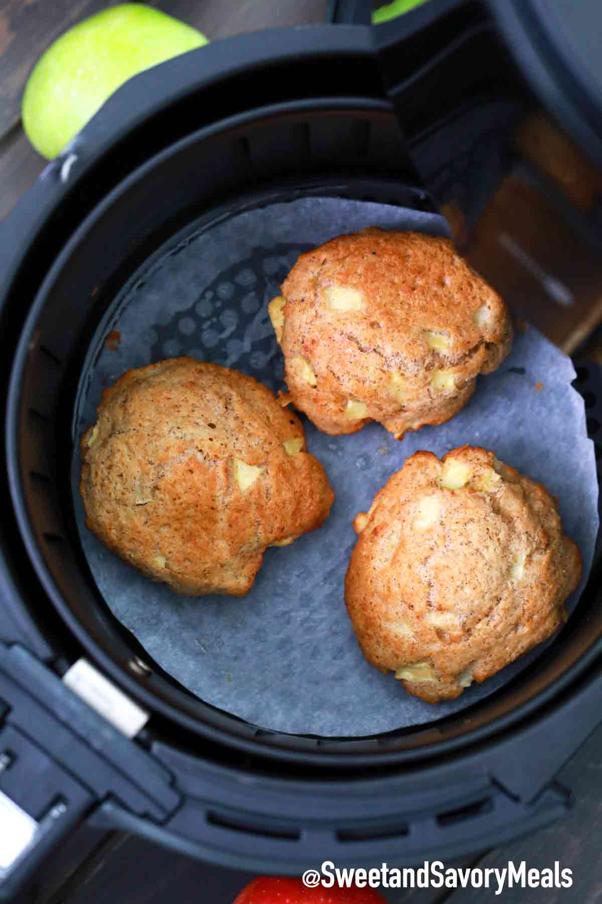 Air Fryer Apple Fritters [Video] - Sweet and Savory Meals