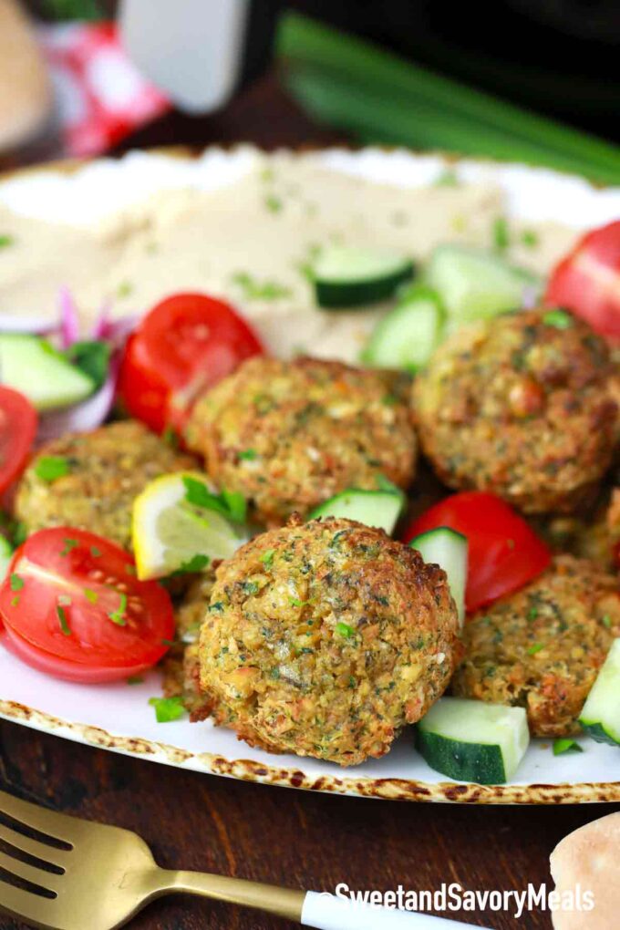 air fryer falafel with hummus