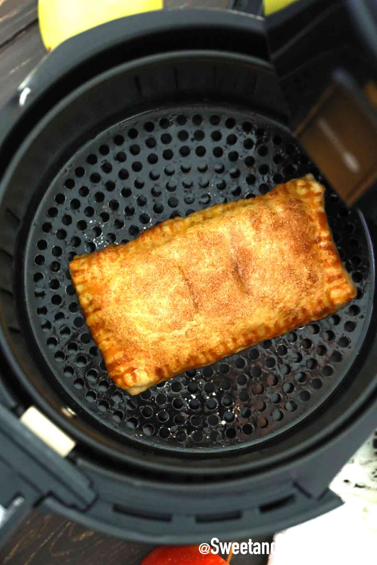 Air Fryer Copycat McDonald’s Apple Pies [Video] Sweet and Savory Meals