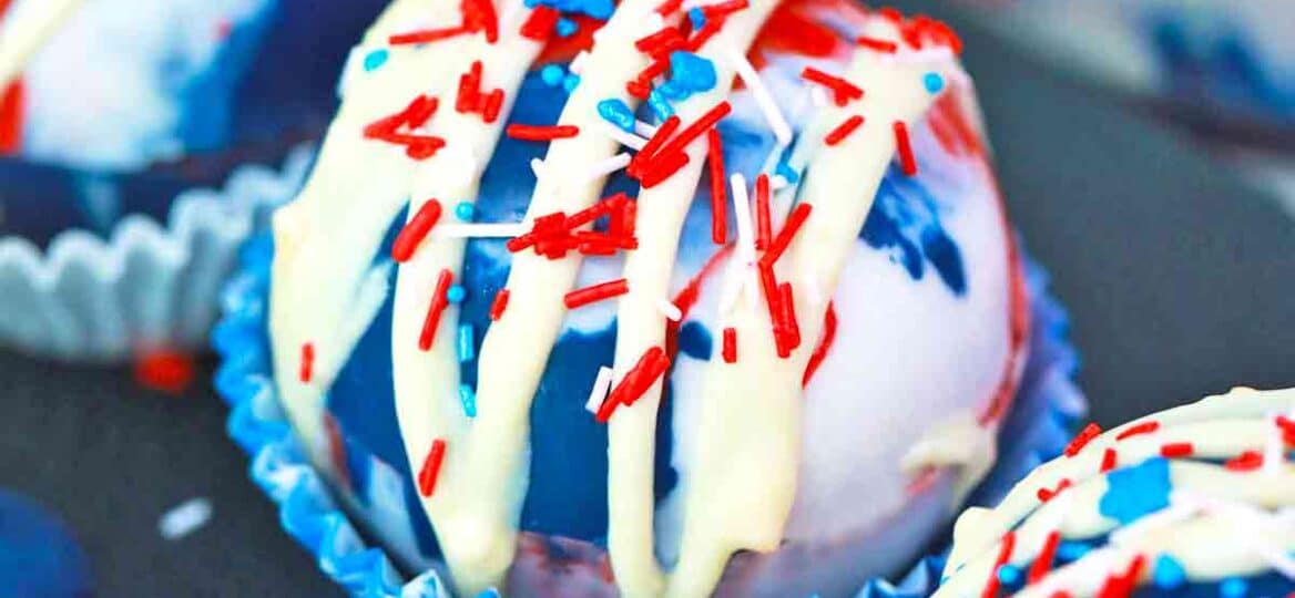 patriotic hot cocoa bombs