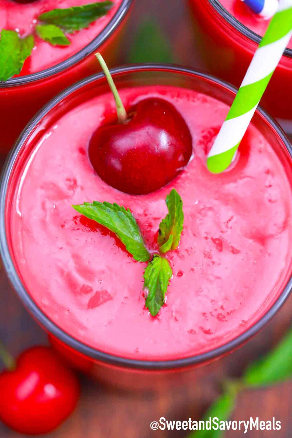 Cherry Smoothie Recipe [Video] S&SM
