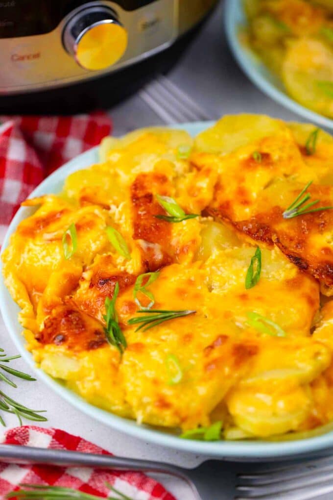 A plate of instant pot scalloped potatoes.