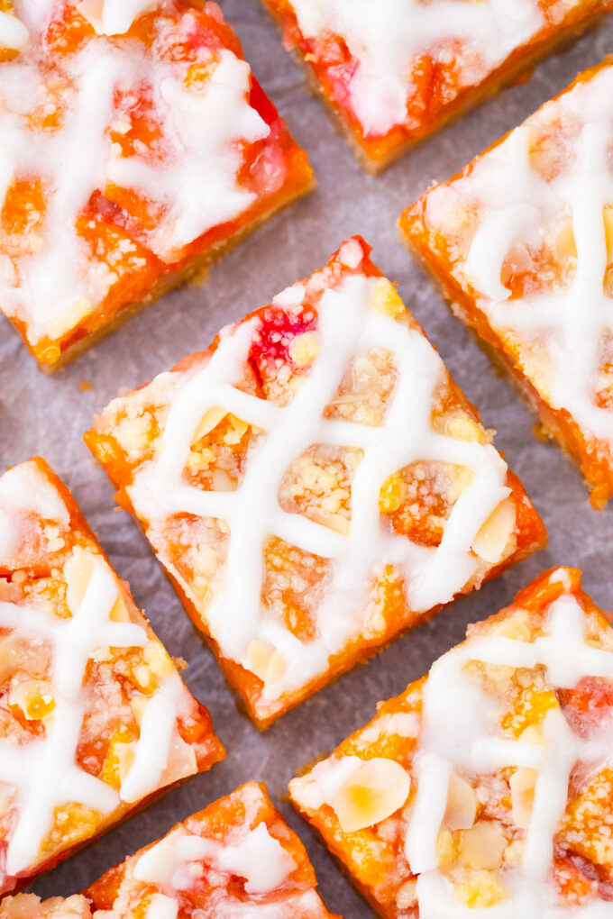 Overhead shot of sliced peach crumb bars.
