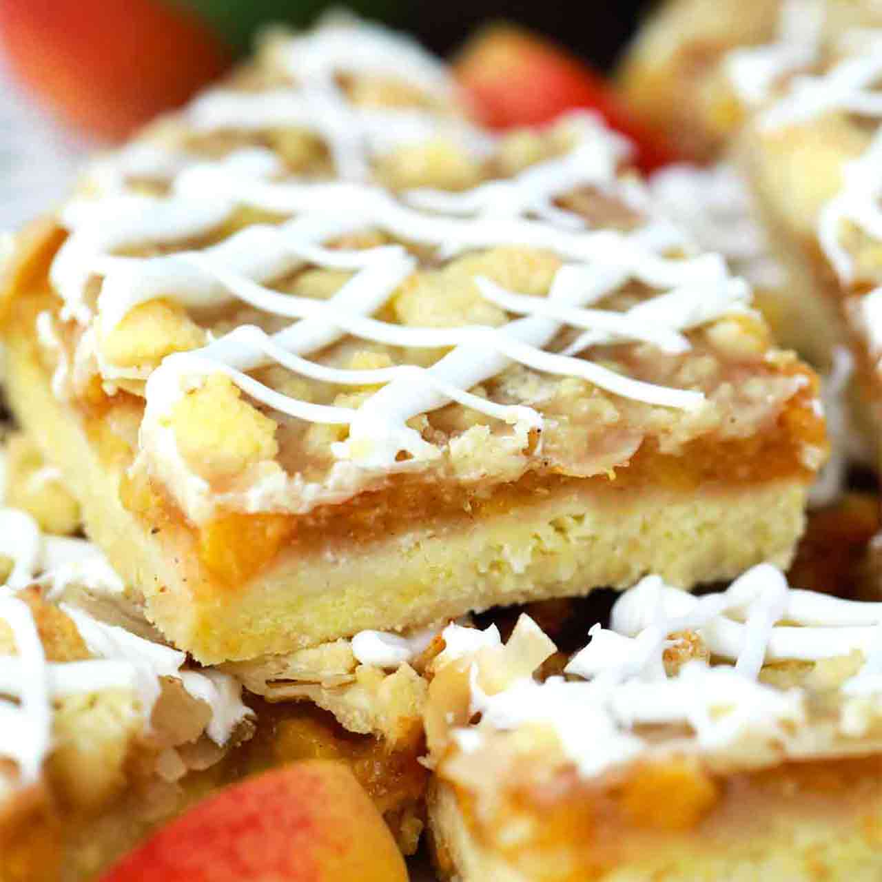 Peach Crumb Bars Recipe - Sweet and Savory Meals