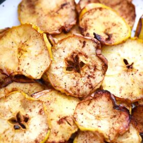 apple chips on a serving plate