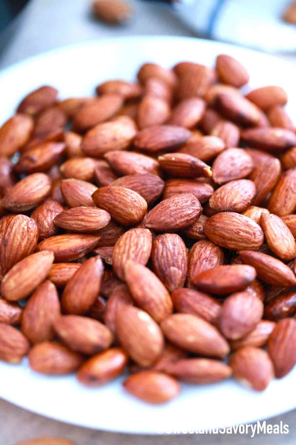Air Fryer Roasted Almonds S&SM