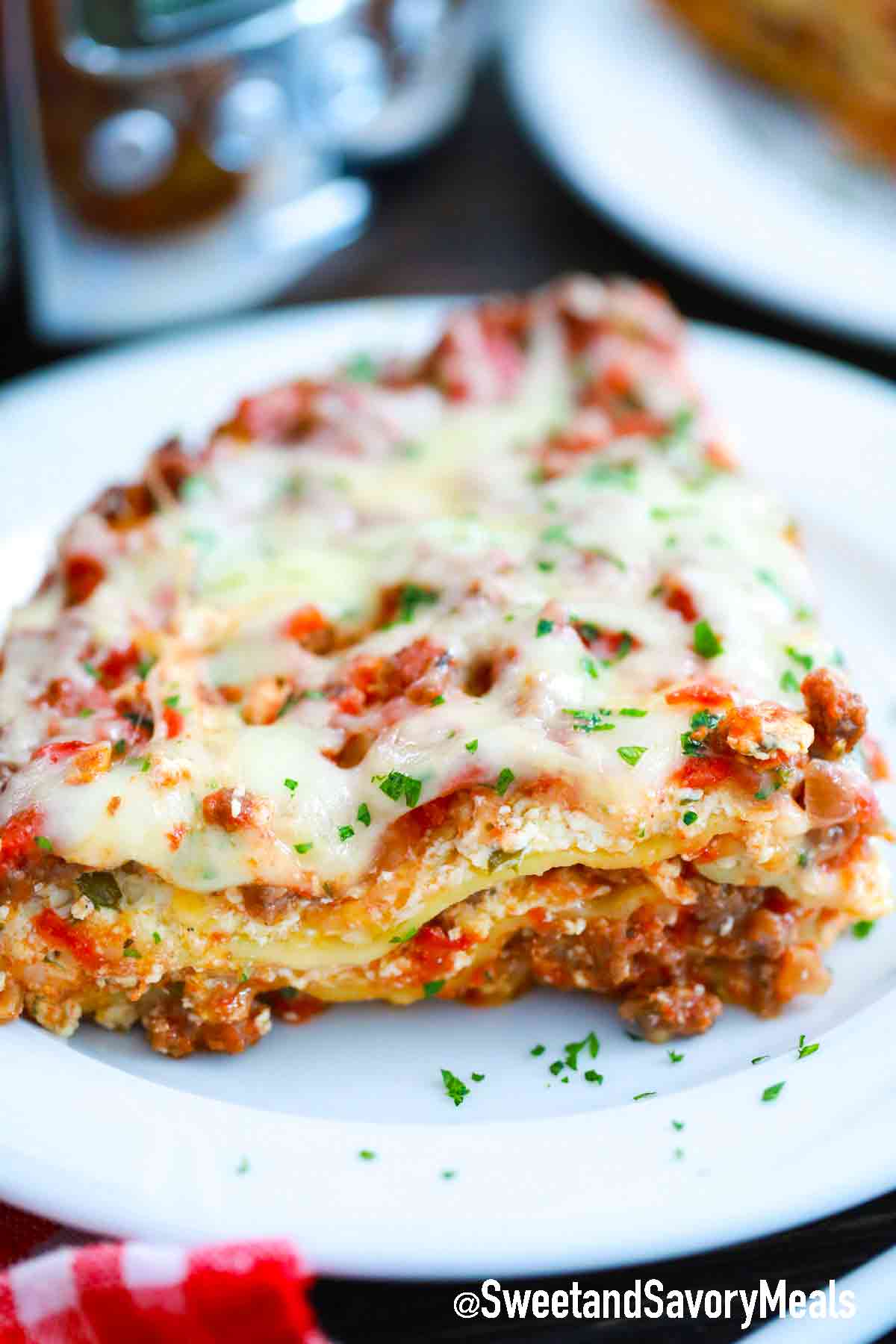 Slow Cooker Lasagna - Sweet and Savory Meals