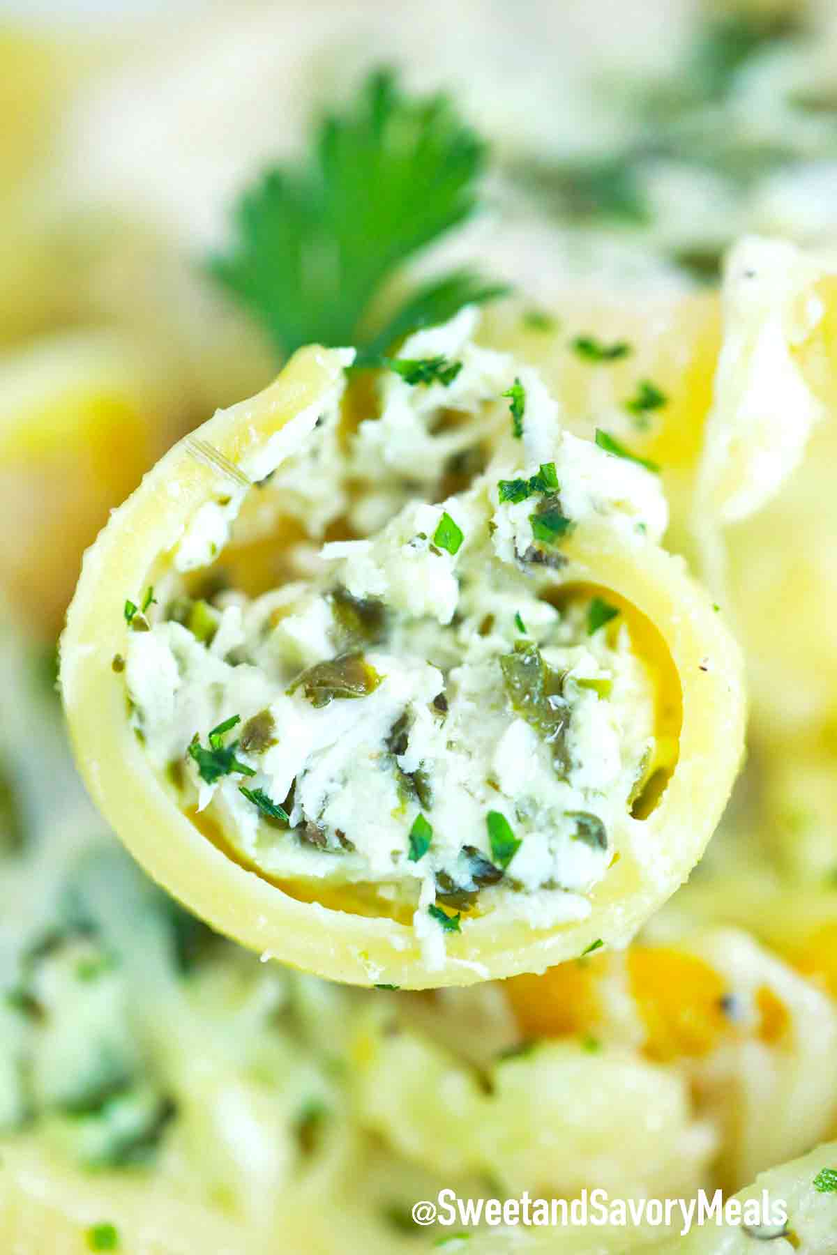 Chicken Alfredo Stuffed Shells [Video] - Sweet and Savory Meals