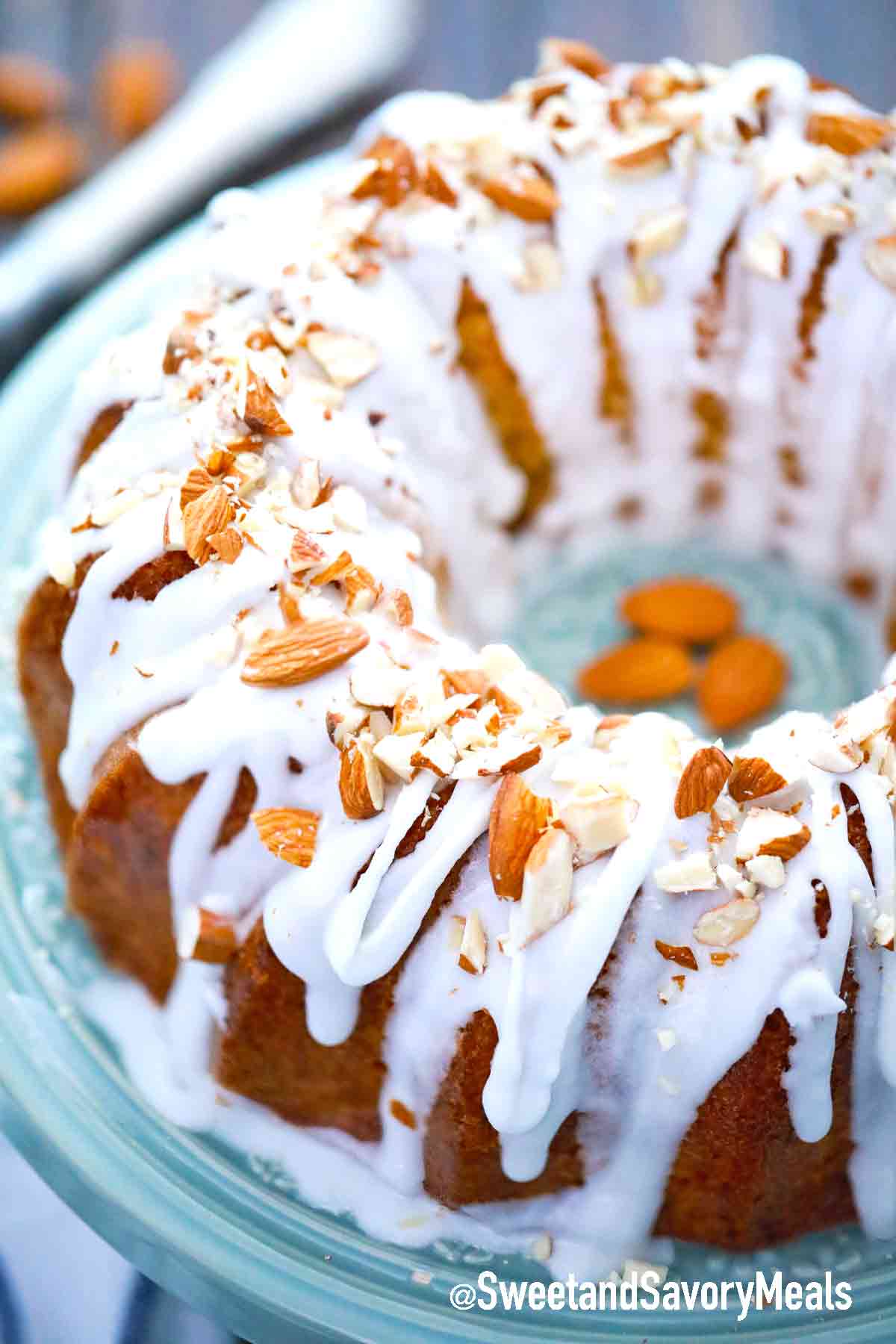 Almond Bundt Cake [video] - Sweet And Savory Meals